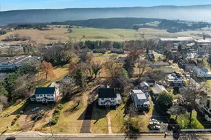 422 N Main St, Woodstock, VA 22664 - Photo 76