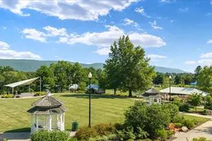 422 N Main St, Woodstock, VA 22664 - Photo 98