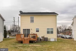 447 E Queen St, Strasburg, VA 22657 - Photo 18