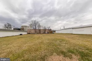 447 E Queen St, Strasburg, VA 22657 - Photo 20