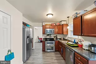 447 E Queen St, Strasburg, VA 22657 - Photo 4