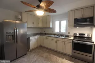 442 Pleasant View Dr, Strasburg, VA 22657 - Photo 4