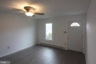 442 Pleasant View Dr, Strasburg, VA 22657 - Photo 2