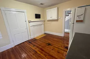 201 Capon St, Strasburg, VA 22657 - Photo 8