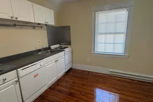 201 Capon St, Strasburg, VA 22657 - Photo 6