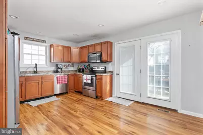 174 Charles N, Strasburg, VA 22657 - Photo 6