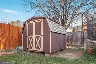 174 Charles N, Strasburg, VA 22657 - Photo 32