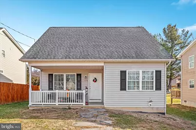 174 Charles N, Strasburg, VA 22657 - Photo 2