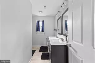 174 Charles N, Strasburg, VA 22657 - Photo 14