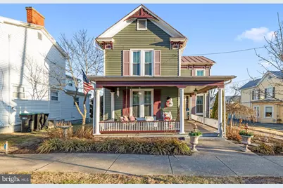 207 S Muhlenberg Street, Woodstock, VA 22664 - Photo 2