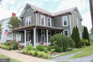 207 S Muhlenberg St, Woodstock, VA 22664 - Photo 2