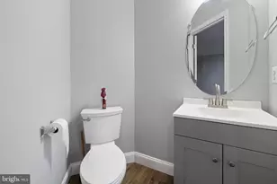 509 Hupps Hill Ct, Strasburg, VA 22657 - Photo 8