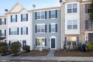 808 Pendleton Ln, Strasburg, VA 22657 - Photo 2