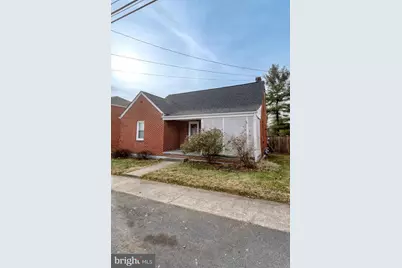 517 W King Street, Strasburg, VA 22657 - Photo 2