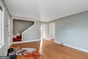 517 W King St, Strasburg, VA 22657 - Photo 6