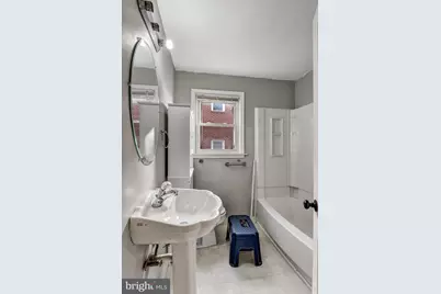 517 W King Street, Strasburg, VA 22657 - Photo 16