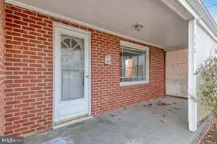 517 W King St, Strasburg, VA 22657 - Photo 4