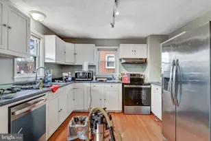 517 W King St, Strasburg, VA 22657 - Photo 8