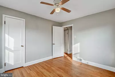 517 W King Street, Strasburg, VA 22657 - Photo 12