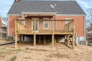 517 W King St, Strasburg, VA 22657 - Photo 32