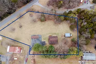 121 Spiker Ln, Strasburg, VA 22657 - Photo 2