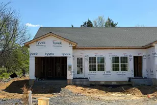 335 Lora Dr, Woodstock, VA 22664 - Photo 1