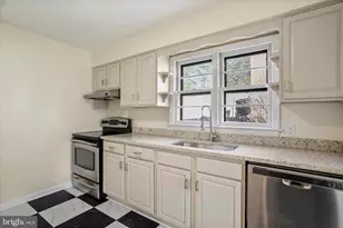 373 Walton St, Strasburg, VA 22657 - Photo 10