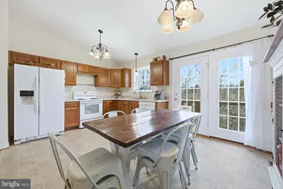 549 Stonewall Street, Strasburg, VA 22657 - Photo 4