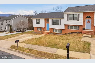 549 Stonewall Street, Strasburg, VA 22657 - Photo 2