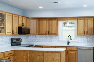 52 Golden Maple Ln, Maurertown, VA 22644 - Photo 4