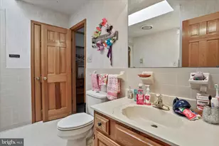 202 Brown St, Strasburg, VA 22657 - Photo 12