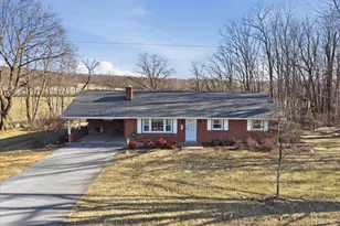 891 Stoneburner Rd, Edinburg, VA 22824 - Photo 1