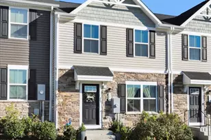 206 Spring Pl, Strasburg, VA 22657 - Photo 4