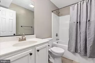 318 Newman St, Strasburg, VA 22657 - Photo 24