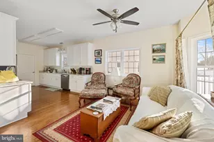 205 Grafton Ct, Edinburg, VA 22824 - Photo 4