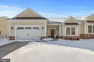 205 Grafton Ct, Edinburg, VA 22824 - Photo 1