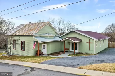 6043 Broad Street, Mount Jackson, VA 22842 - Photo 2