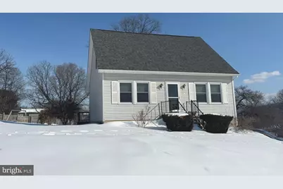 358 W Spring Street, Woodstock, VA 22664 - Photo 1