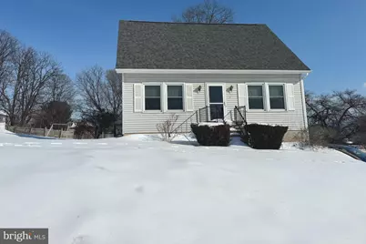 358 W Spring Street, Woodstock, VA 22664 - Photo 2