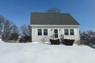 358 W Spring St, Woodstock, VA 22664 - Photo 2