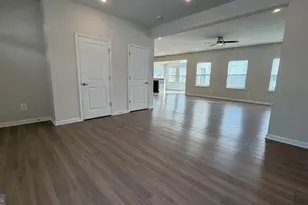 35 Signal Knob Cottage Dr, Strasburg, VA 22657 - Photo 2