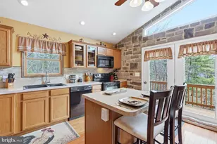 262 Hogan Dr, Basye, VA 22810 - Photo 18