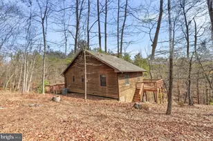 262 Hogan Dr, Basye, VA 22810 - Photo 2