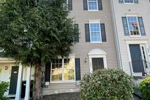 802 Pendleton Ln, Strasburg, VA 22657 - Photo 2