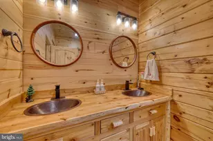 131 Upper Spgs Ln, Woodstock, VA 22664 - Photo 12