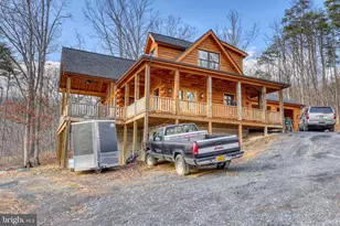 131 Upper Spgs Ln, Woodstock, VA 22664 - Photo 2