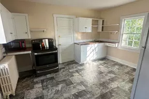 242 N Main St, Woodstock, VA 22664 - Photo 2