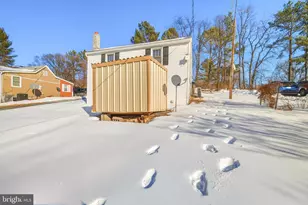 353 Turkey Knob Rd, Quicksburg, VA 22847 - Photo 4