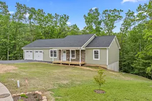 201 Creek Valley Dr, Basye, VA 22810 - Photo 2