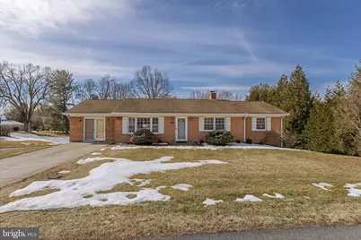 623 W Spring Street, Woodstock, VA 22664 - Photo 2